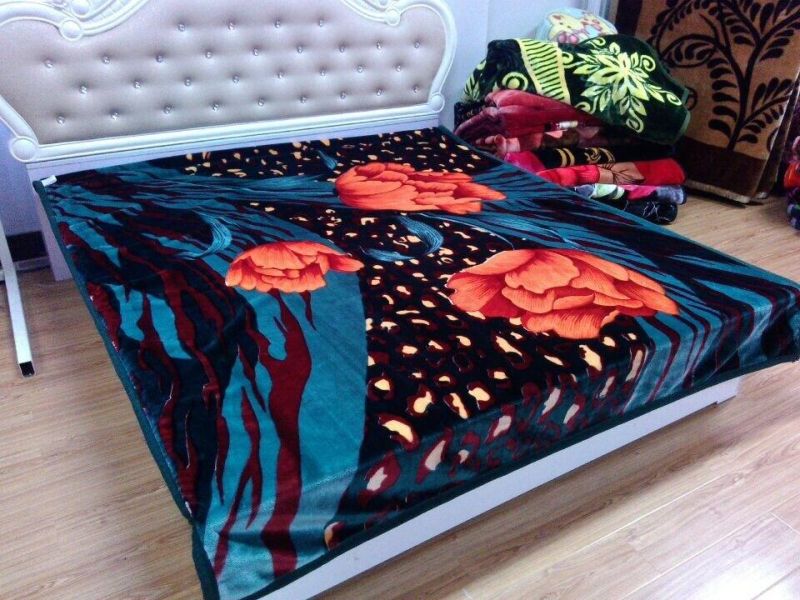 Wholesale Luxury Solid High Quality Polyester Soft Warm Cozy Sofa Bed Flannel Blanket for Winter
