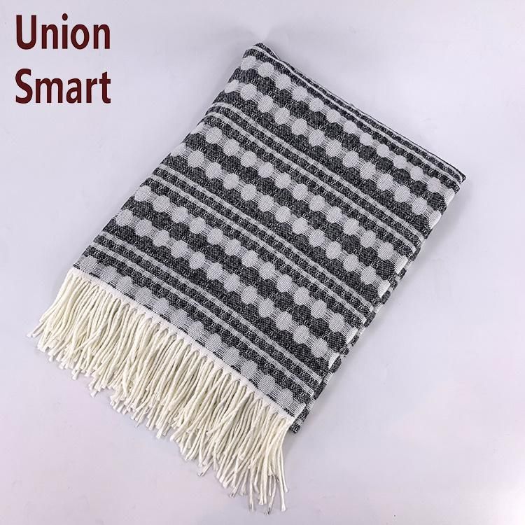 Modern Decorative Knitted Throw Blanket with Fringe for Couch Sofa