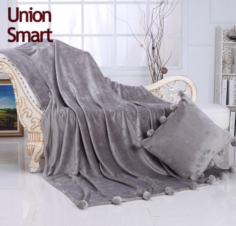 2020 Hot Style Popular Sofa Throws Pompom Flannel Blanket