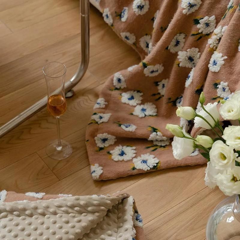 Retro Jacquard Flannel Multifunctional Sofa Lunch Rest Blanket