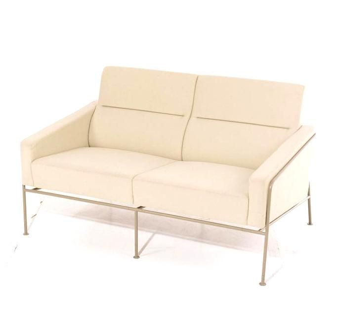 Arne Jacobsen Series 3300 Chairs and Sofa 1+2+3