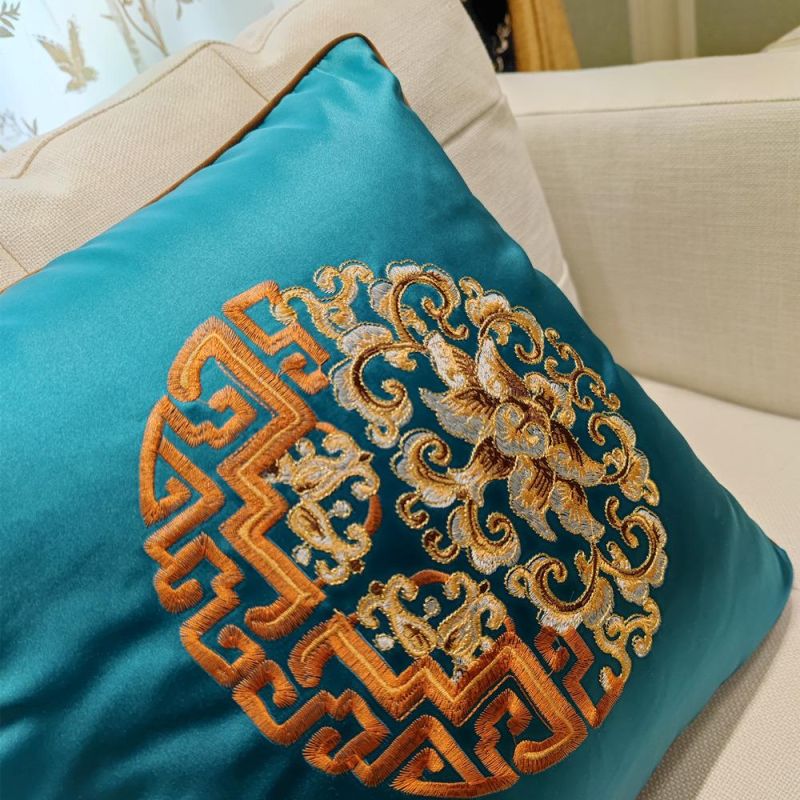 High-Precision Hot Drilling Sofa Cushion, Can Be Customized Luxury Tassel Pillowcas