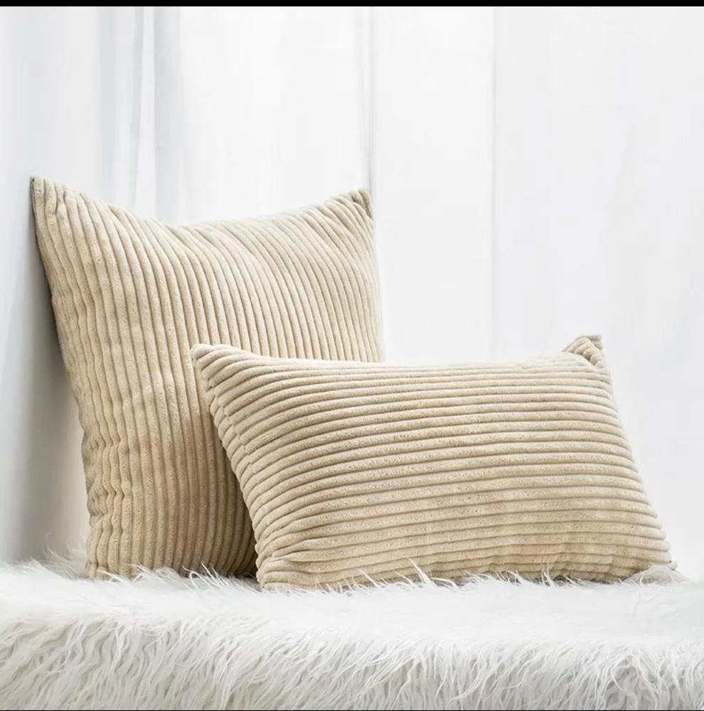 Sofa Decorative Pillow Filled with Polyester