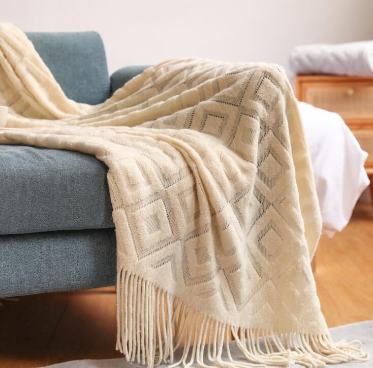 Sofa Solid Color Thickened Knitting Blanket Office Nap Jacquard Blanket Knitted for Autumn/Spring/Winter