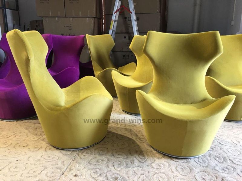 Customized Hotel Dinning Chair Furniture Leather Chair with Wooden Leg