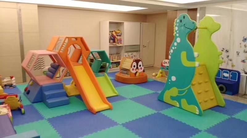 Plastic Kids′ Toys Indoor Soft Play Playground Equipment Children Sofa PVC Sponge Furniture & Decor with ASTM Certificate