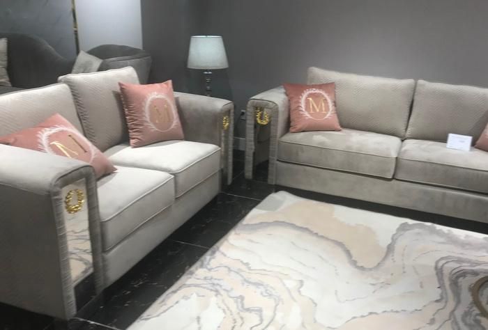 Metal Parts Sofa with Velvet Fabric for Living Room Furniture