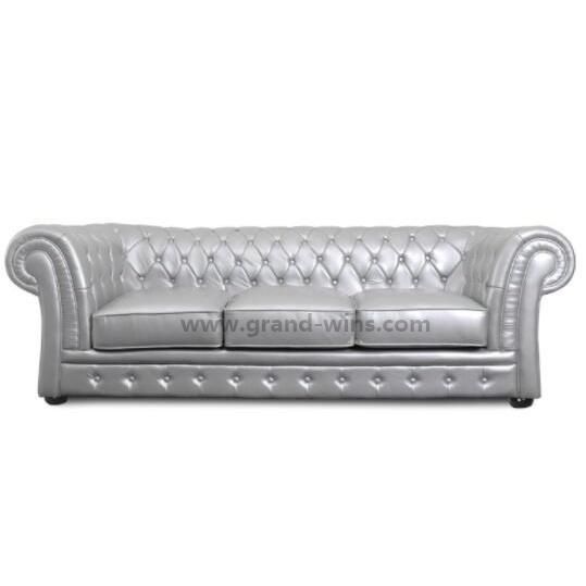 Modern European Living Room Sectional Assembled Velvet Chesterfield Sofa Loveseat